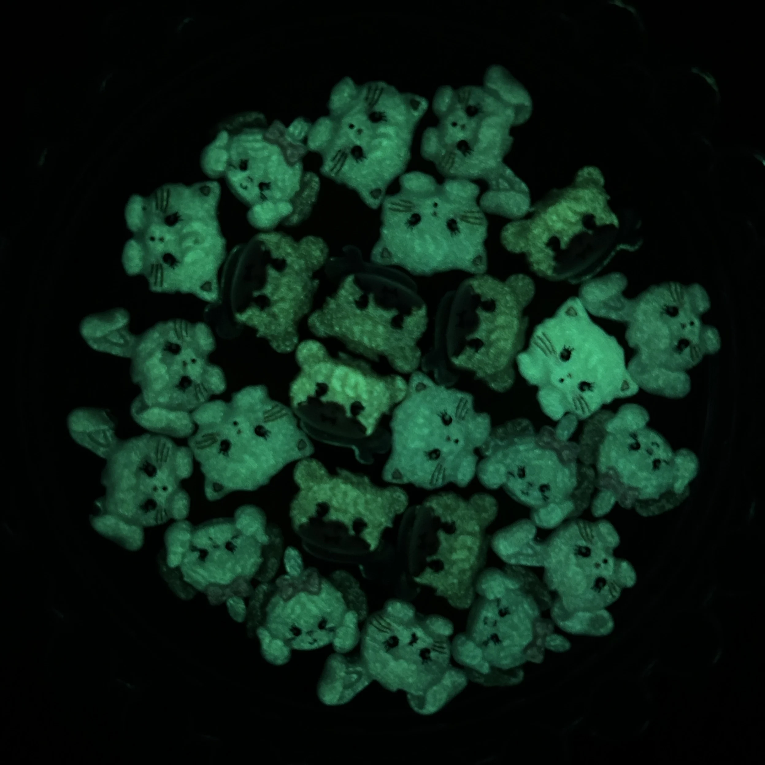 30PCS Kawaii Cartoon Cat Resin Nail Charms Adorable Luminous Colorful Rabbit Nail Art Accessories for DIY Hairpin Nails Crafts
