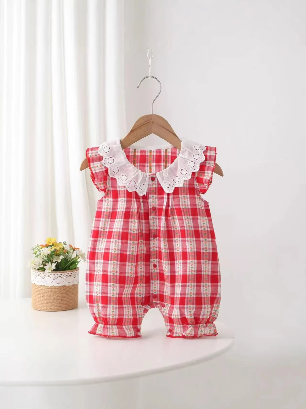 Red Checkered Lace Collar Infant Clothes Korean Style Sweet Toddle Jumpsuit Cotton Breathable Sleeveless Baby Romper
