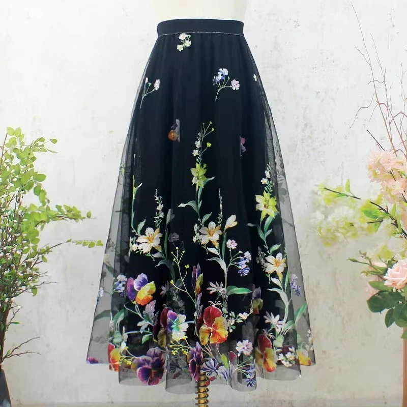 

Spring and Autumn New Women's Half Length Skirt, Fashionable A-Type Elastic Waist Skirt with Chinese Style Flower Embroidery