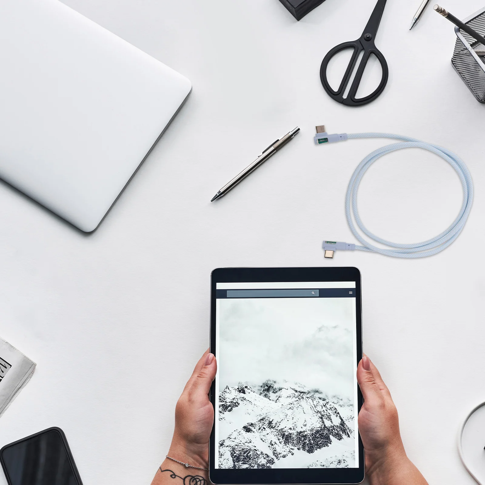 Línea de datos Cable USB de carga rápida Cable USB-c de doble codo de aleación de aluminio negro de ángulo recto