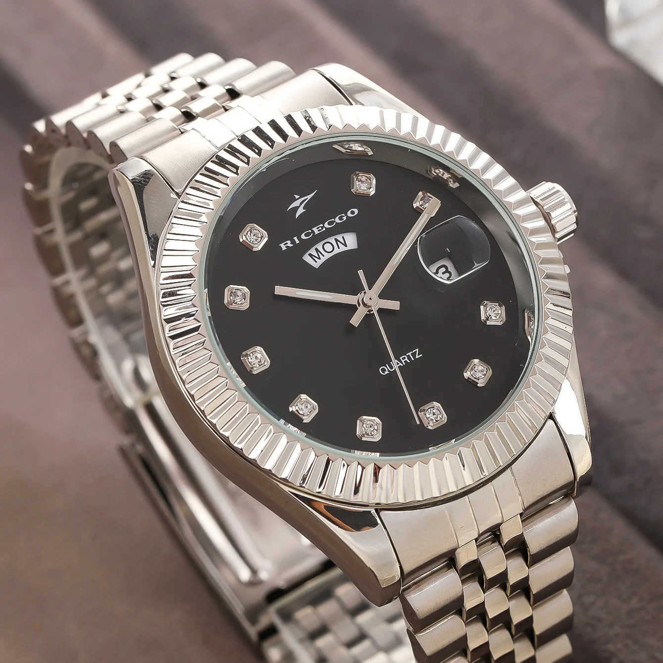 High Quality Men\'s Luxury Quartz Watch Business Student Sport Round Clock Calendar Week Stainless Steel Male Wrist Watch
