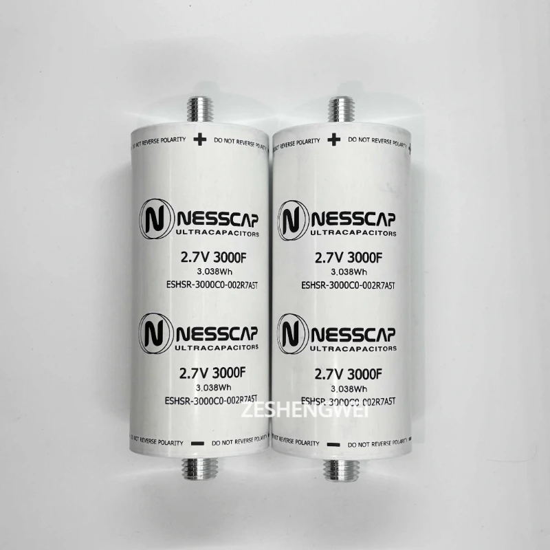 Nesscap 2.7V 3000F Super Farad lsuc cylindrical capacitor High frequency supercapacitor equipped with nut and connecting piece