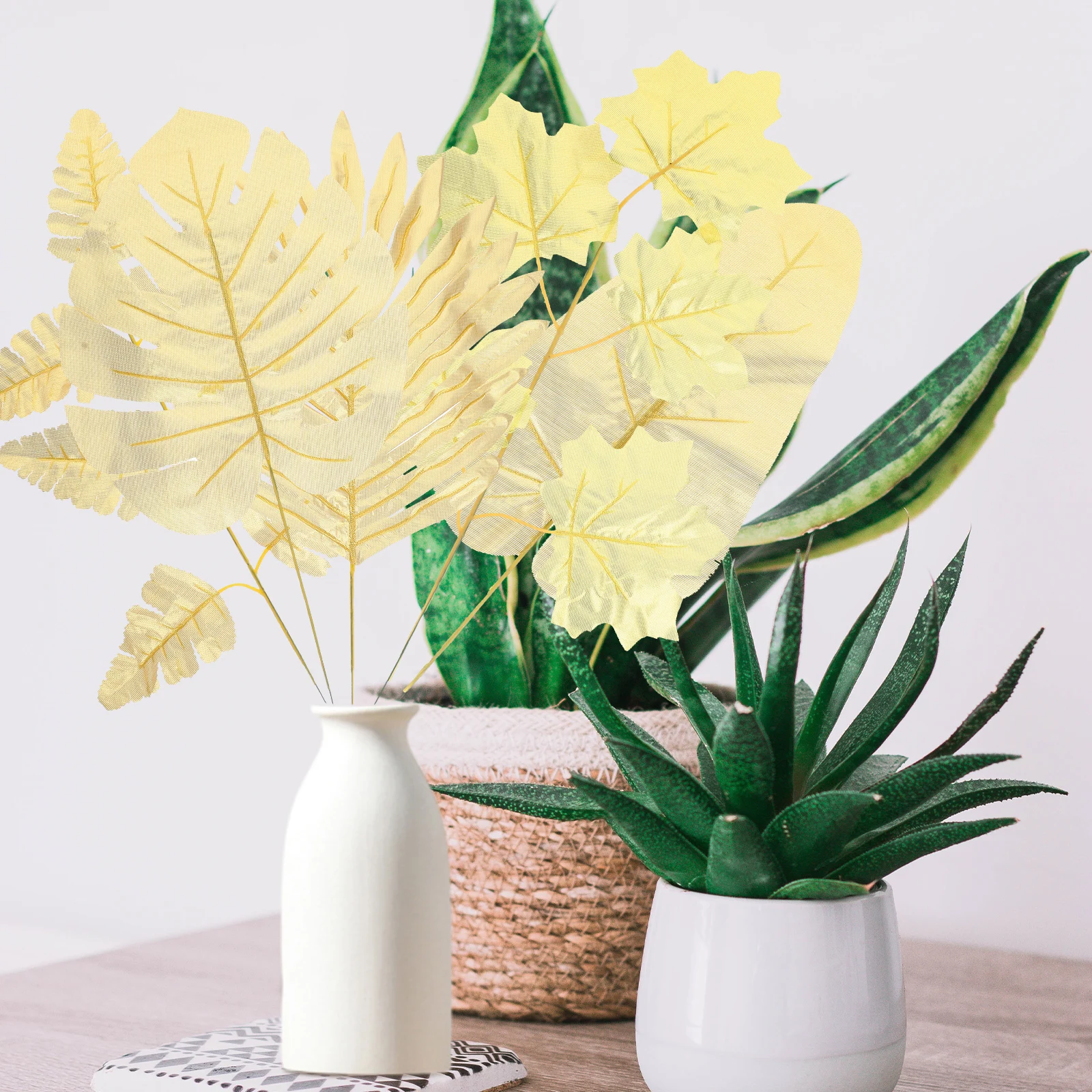 

Simulated Leaves Gold Palm Decor Flowers Plastic Artificial Fake Plants Ornaments