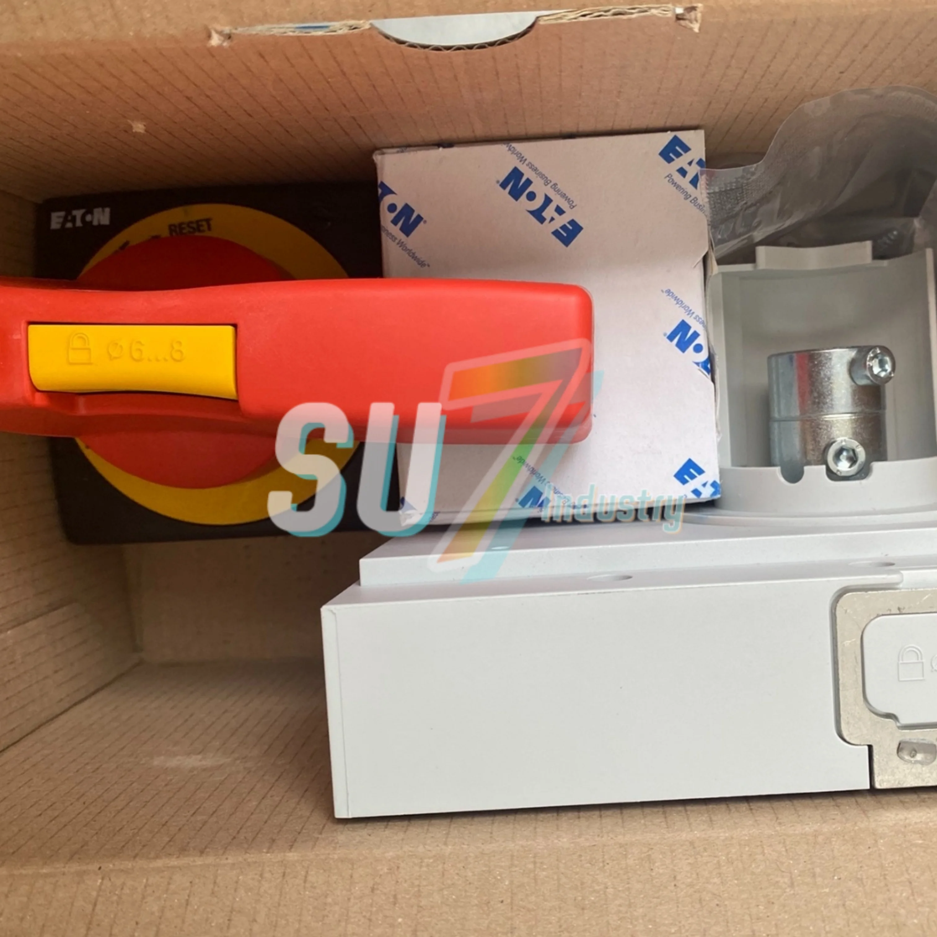 NZM2-XRD208-240AC NZM3-XTVD 新品在庫あり サーキットブレーカー