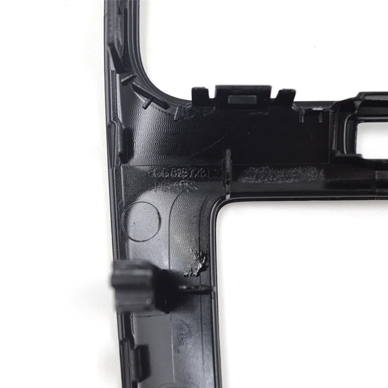 Ingenious-8 Inch Glass Screen Frame For  Golf 7 2013-2021 Console Center GPS Navigation Panel Cover Trim Frame