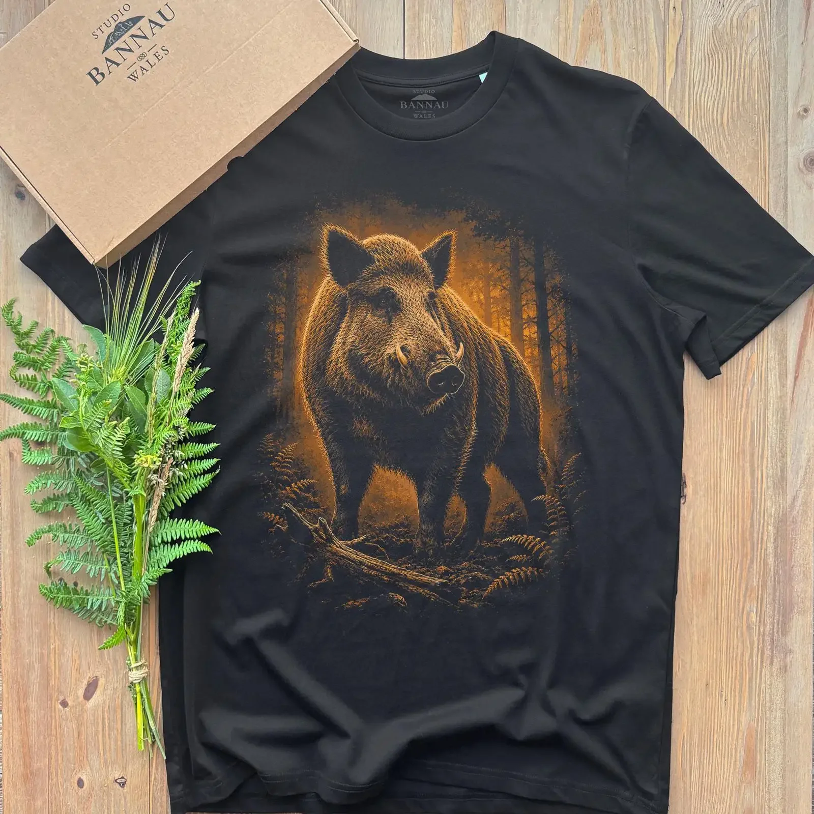 Wild Boar T Shirt Vintage Woodland Wildlife Nature  vintage Washed Stylish Unisex designer clothes streetwear Soft Stretched