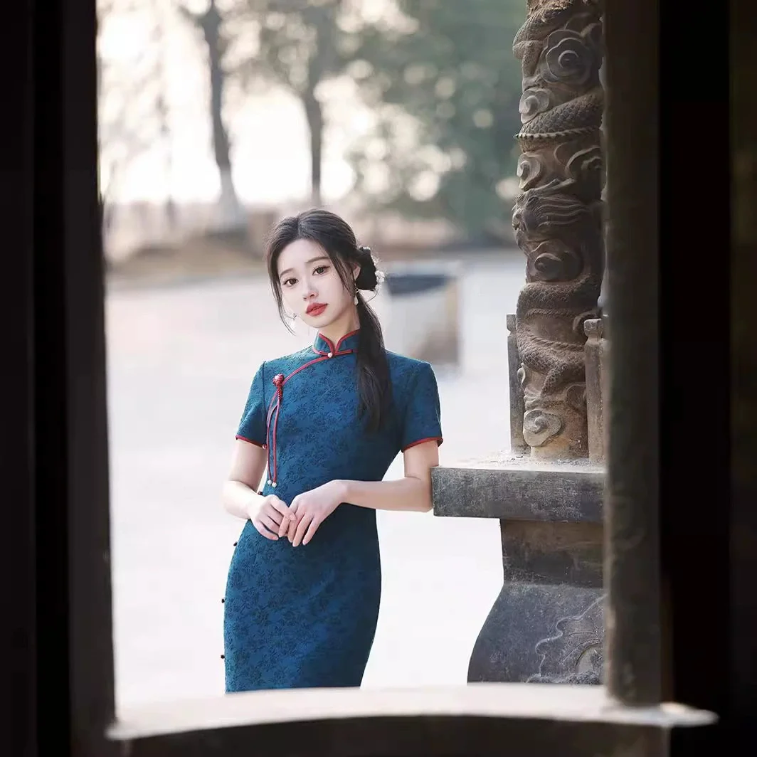 الربيع والصيف نمط طويل تحسين شيونغسام 2025 نمط جديد الشابات ريترو سليم فستان تشيباو #3
