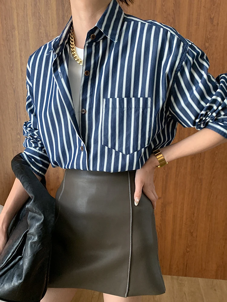 [EAM] Women Navy Blue Striped Big Size Elegant Blouse New Lapel Long Sleeve Shirt Fashion Tide Spring Autumn 2024 1DH6534