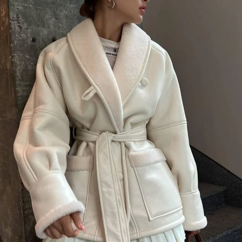 女性のための厚い革のジャケット,長袖,スプライシングベルト付きコート,ヴィンテージのトップス,暖かい綿のゴシックジャケット,冬のファッション,y2k