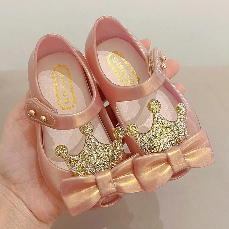 2023 New Summer Fashion Bow Girls\' Princess Shoes Comfortable Jelly Children\'s Sandals Flat Bottom Comfortable Casual Shoes