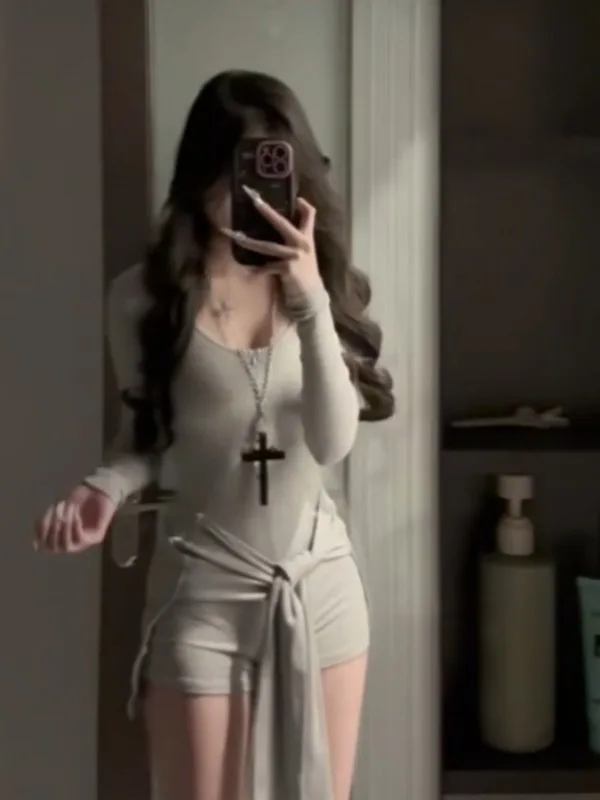 Sexy Retro Hot Girl Einteiler-Hose mit Taillengürtel Zweiteiliges Set Modische Hose Schlankmachende Hochgeschnittene Hose für den Arbeitsweg