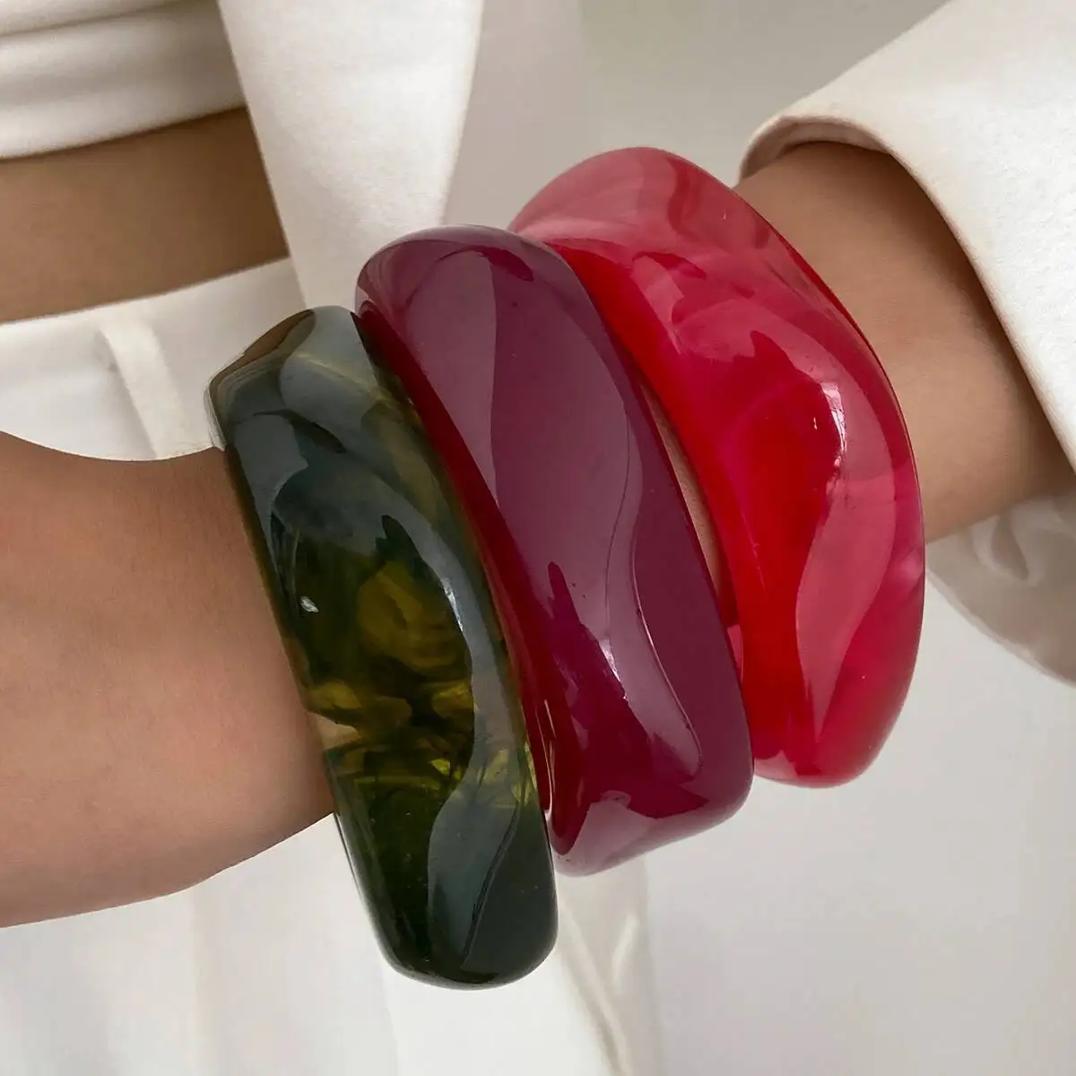 

SHIXIN Vintage Red Green Thick Resin Acrylic Bracelets for Women Irregular Geometry Stackable Wide Bangle Bracelet Party Jewelry