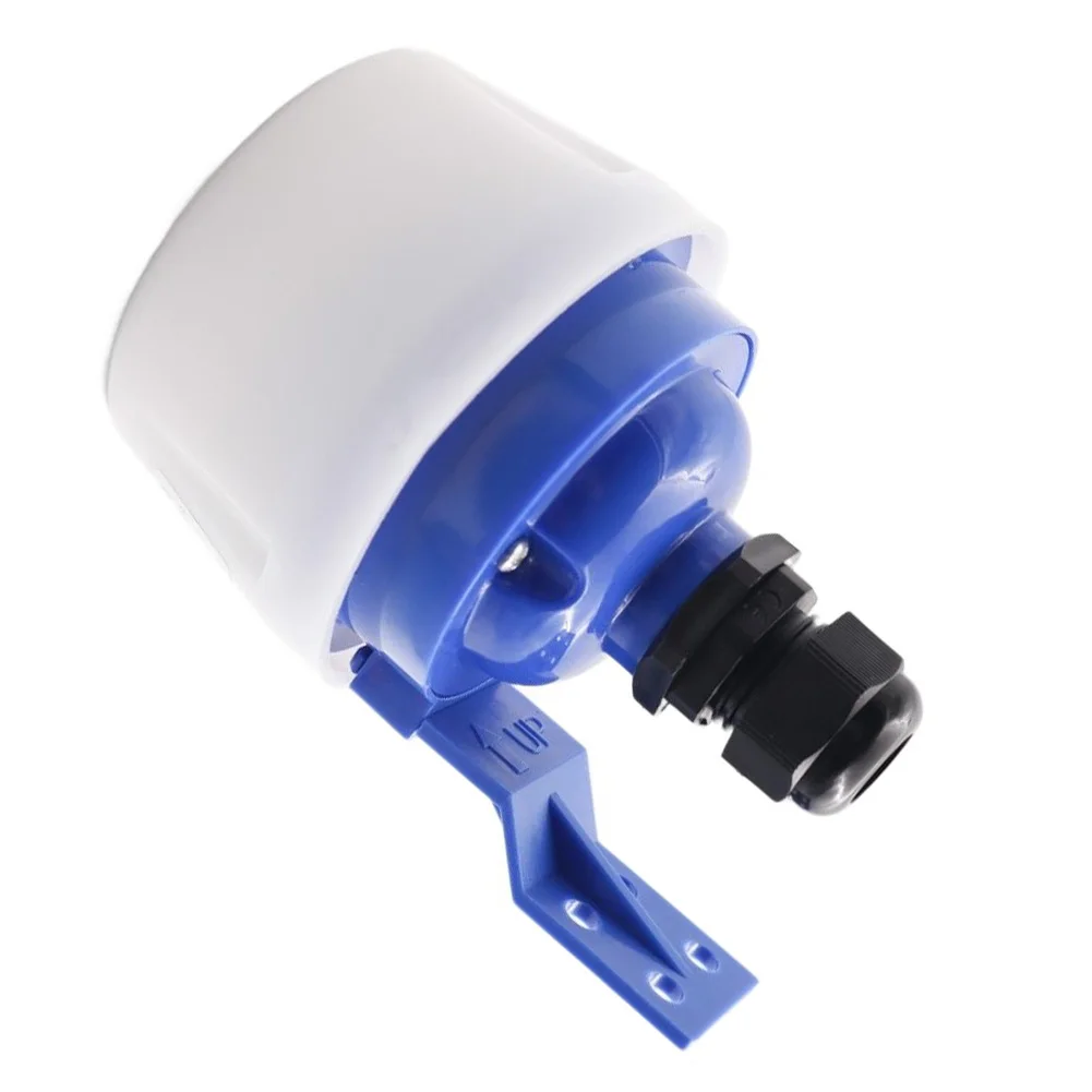220-240V 10A Photo Detector Switch for Street Lamp Control with 3000W Load Capacity and 41.5mm Hole Spacing for Mounting