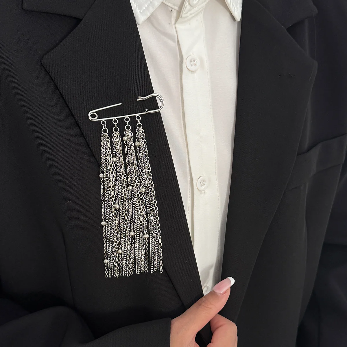Accessory Personalized Suit Anti-Flash Bead Necklace Pin Hanging Ornament Ins Waterproof Crystal Tassel Chain Brooch