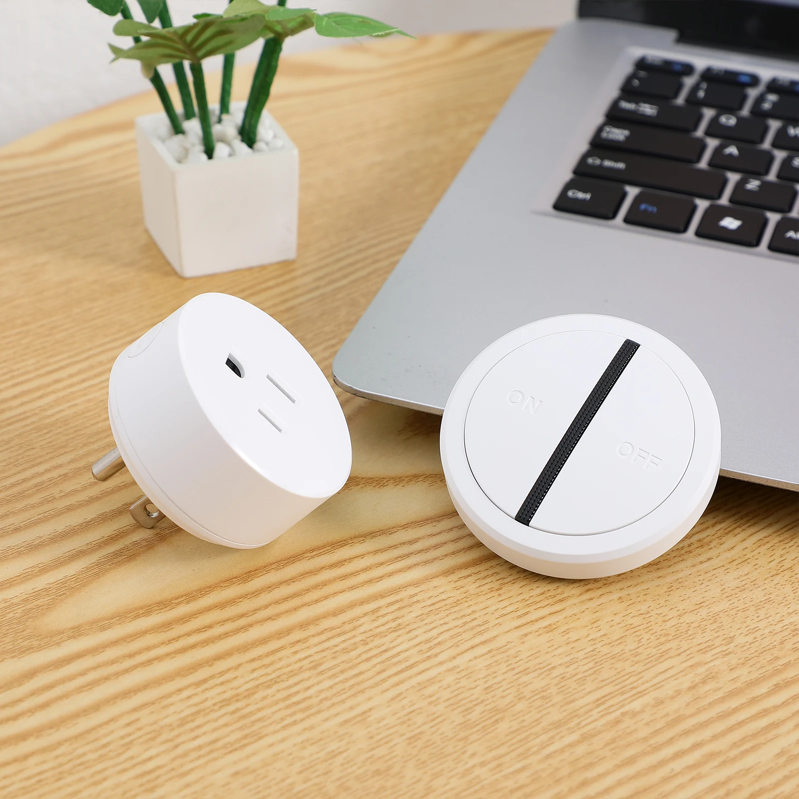 

Wireless Switch Outlet 1 White Round Magnetic Remote Control No Wiring Safe Stable Versatile Applications Long Lasting Use Easy