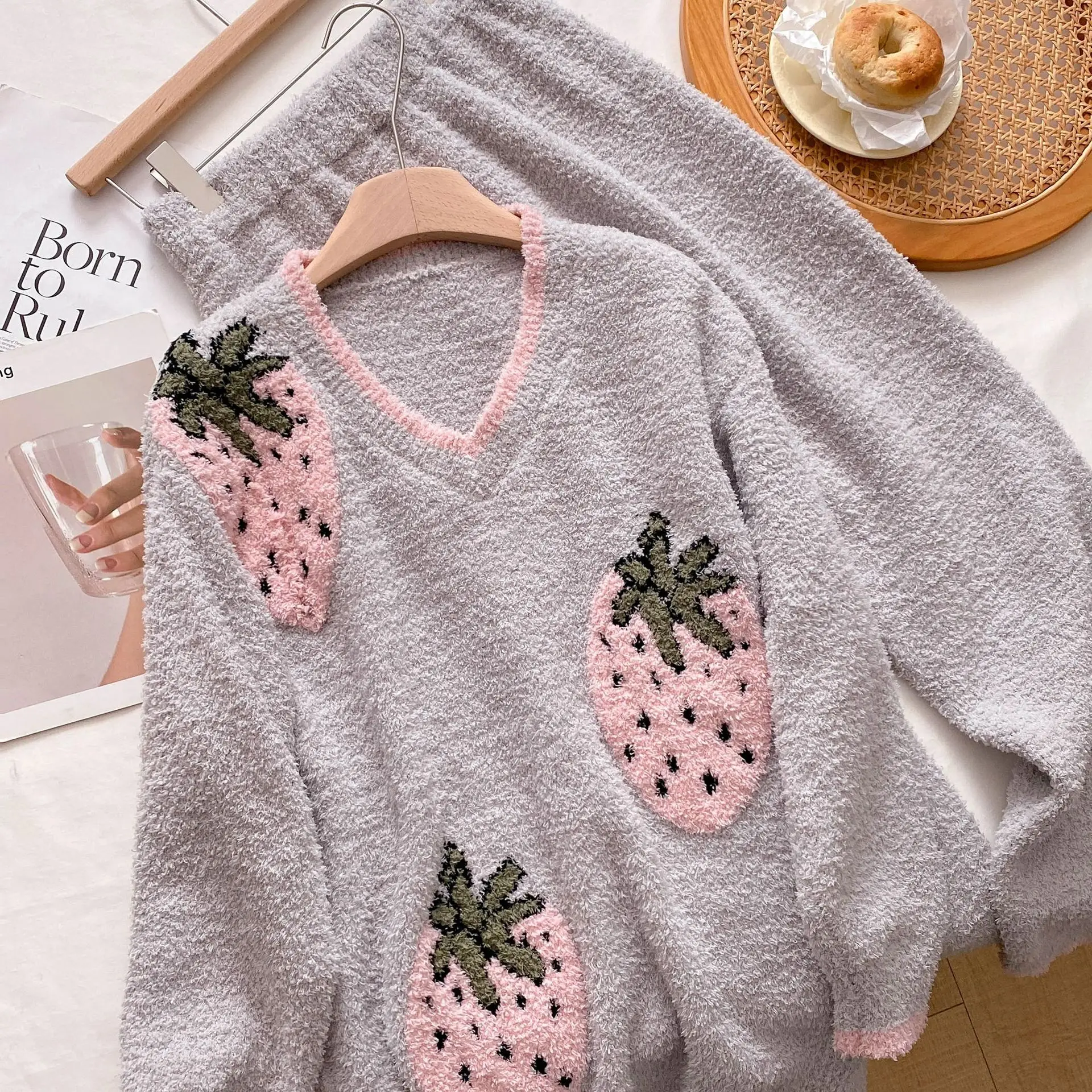 Coral Fleece Warm Women Pajamas V-Neck Long Sleeve Pullover Pants Women 2 Piece Outfit Set Cute Women Home Clothes