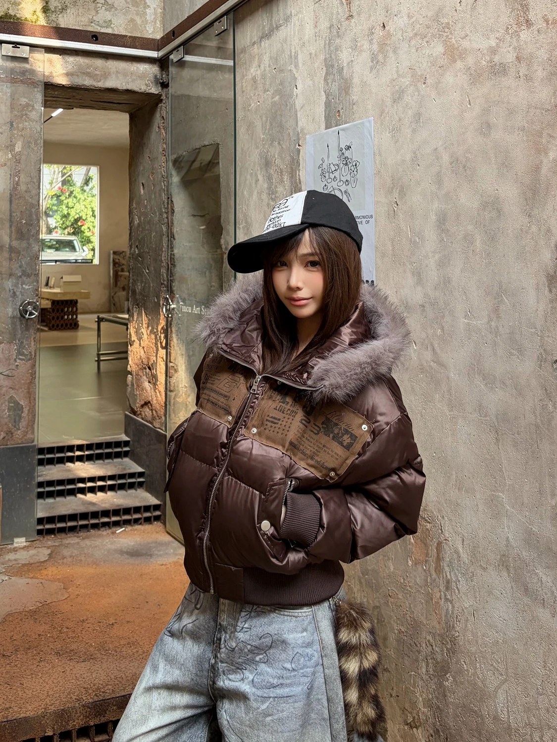 

Женское хлопковое пальто с капюшоном в стиле ретро в стиле пэчворк, зимнее теплое пальто с капюшоном, дизайн головы Qilin, наполнитель из полиэстера