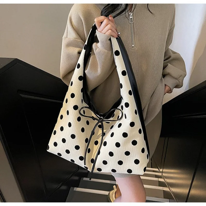 

High-End Women's Tote Bag Made Of Cowhide Leather Boasting Compact Lausanne Spacious Soft Daily Modern Look​