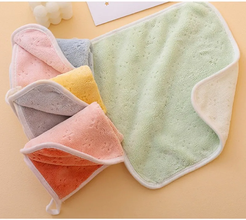 1Pc 25x25cm Double Sided Solid Color Coral Fleece Square Absorbent Soft Children Hanging Face Towel