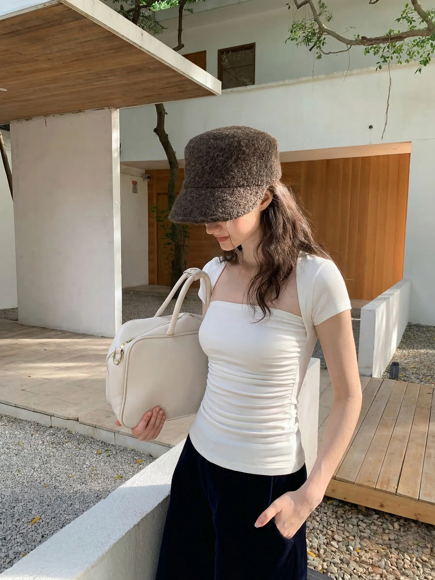 

Elegant Short Sleeve T-Shirt Women's Slim Fit Square Collar Short Waist Cinching Summer Top Fashionable Casual Wear