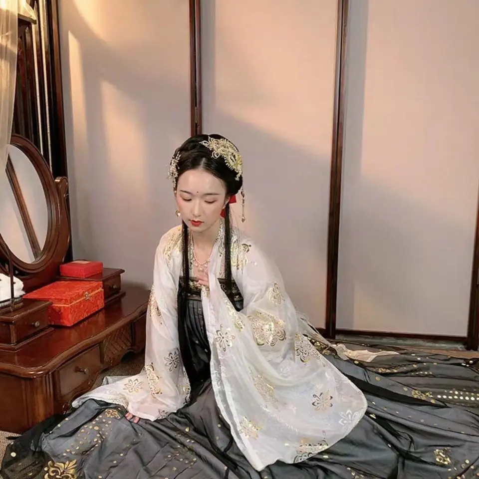 Hanfu กระโปรงยาวหน้าอกหรูหราสวยงามสำหรับฤดูใบไม้ผลิและฤดูร้อนชุดเดรสเต้นรำคลาสสิกสไตล์จีน