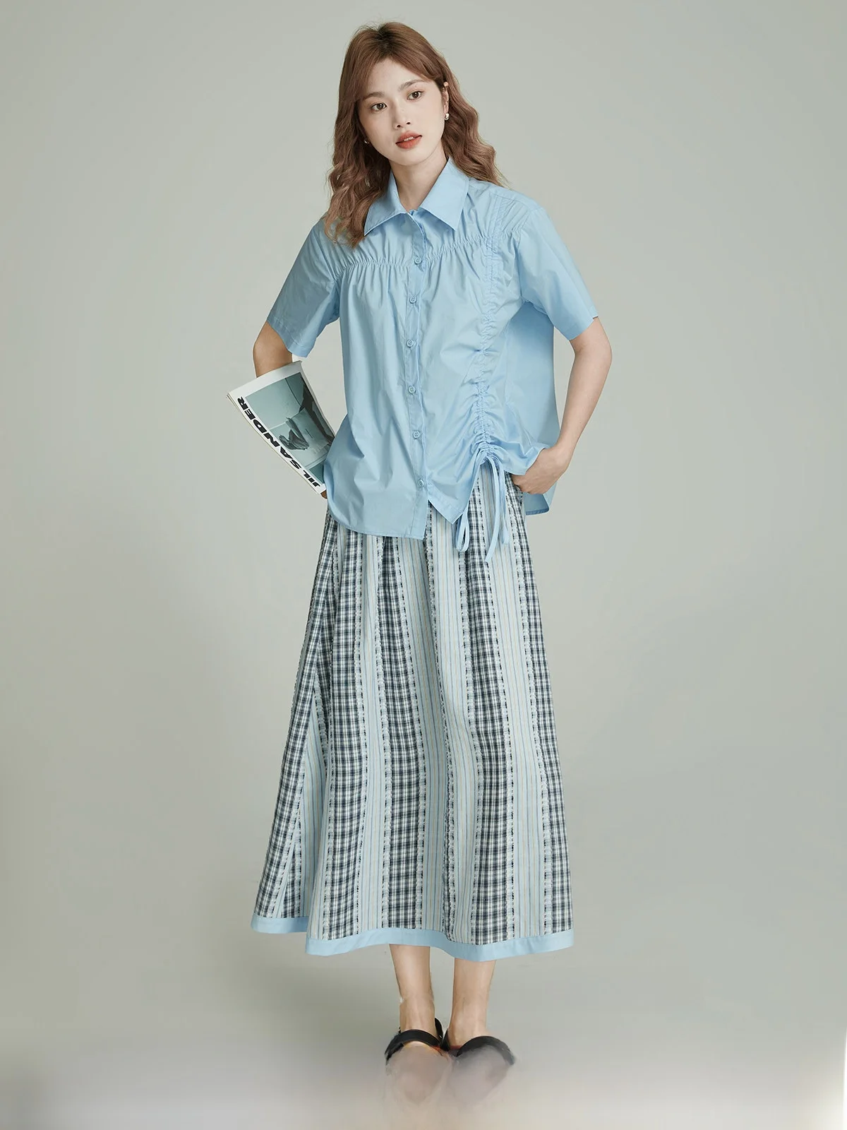 

Синяя плиссированная юбка трапециевидной формы с высокой талией, женская новинка лета 202, свободные клетчатые юбки средней длины, повседневная сцена