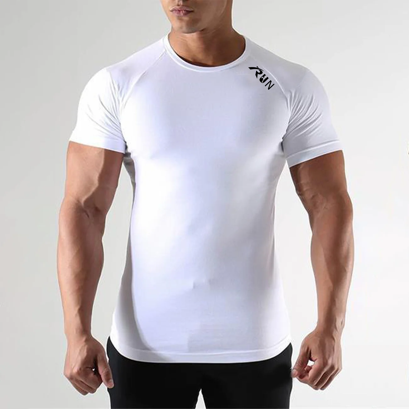Thumbnail 4 - #20 Latest Athletic Training Tops Offers