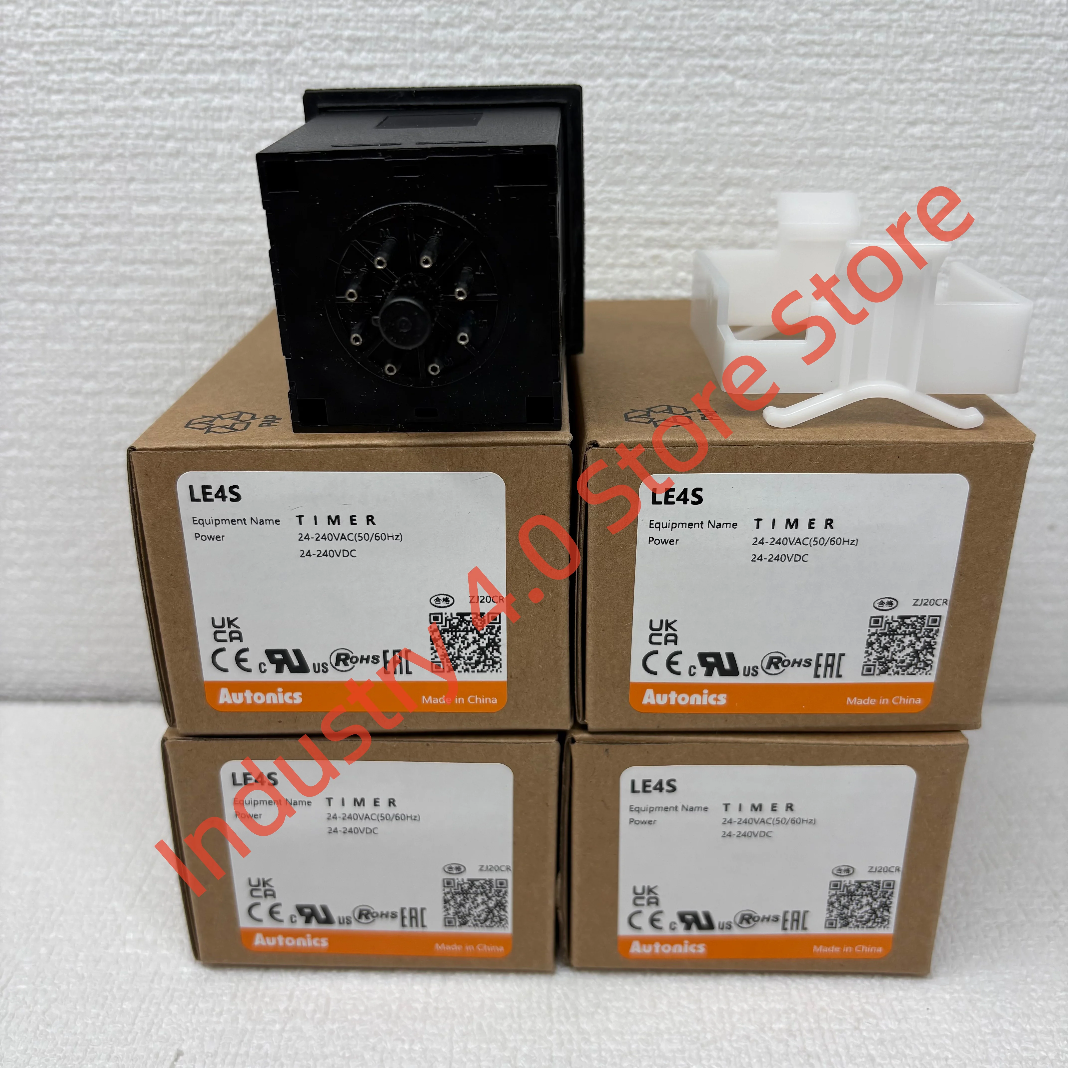 

New in box LE4S 24-240VAC/DC Timer