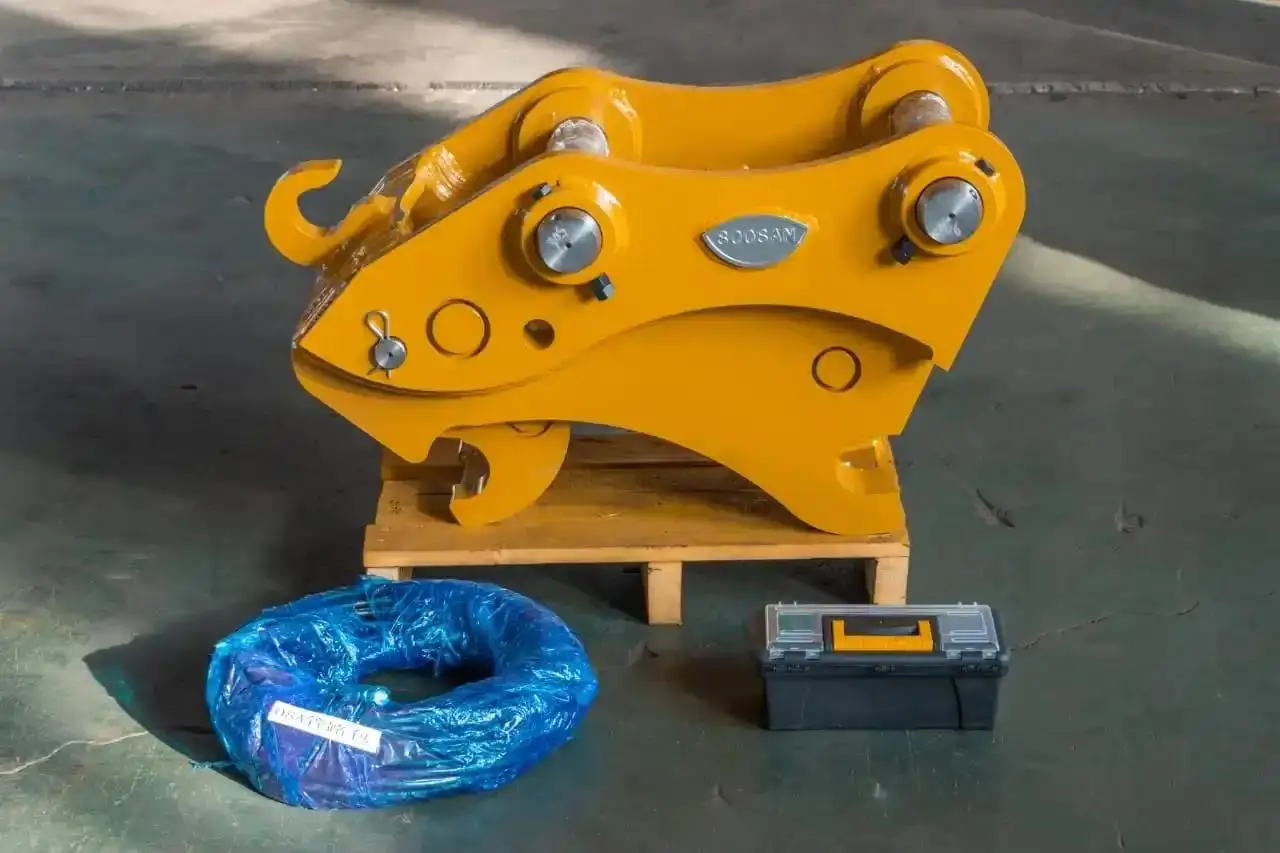 SOOSAN-65 Scarifier حالة جديدة 9-19 طن حفارات تهوية سطح التربة محرك الأساسية إزميل البناء