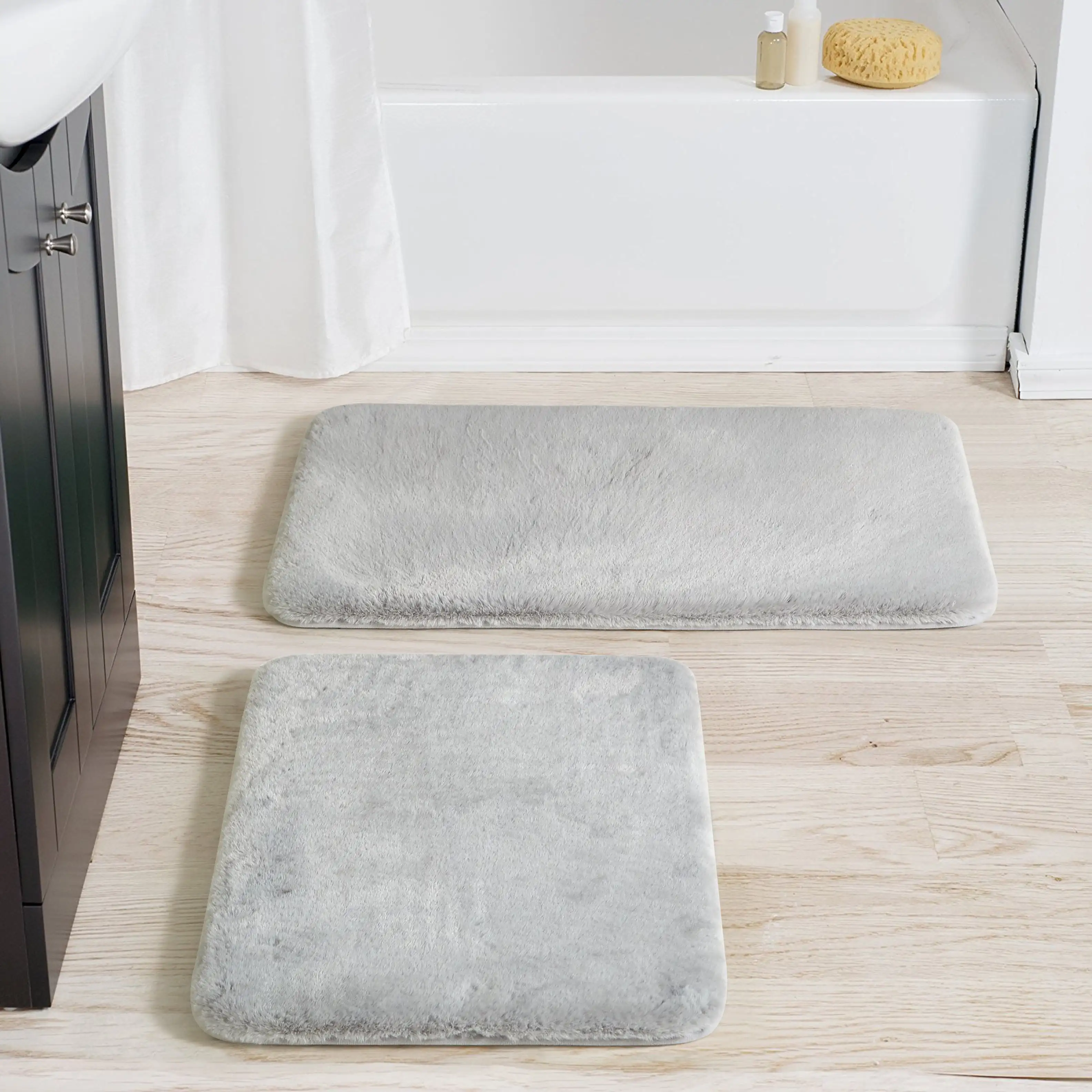 

2 Piece Silver Faux Rabbit Fur Bath Rug Set