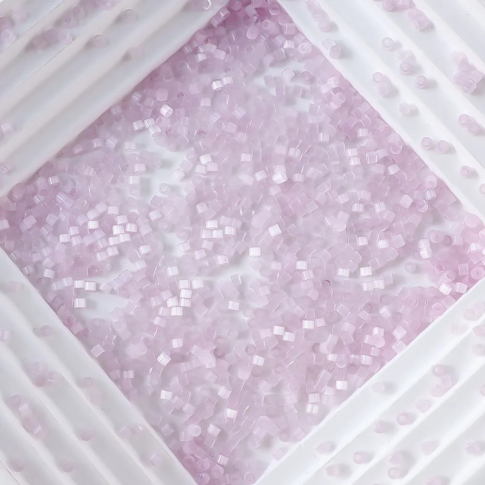 Aus Japan importierte Miyuki Delica Seidenfarbene Rocailles, Glasperlen, für die Schmuckherstellung, geeignet für verschiedene DIY-Bastelarbeiten. – Detail 8