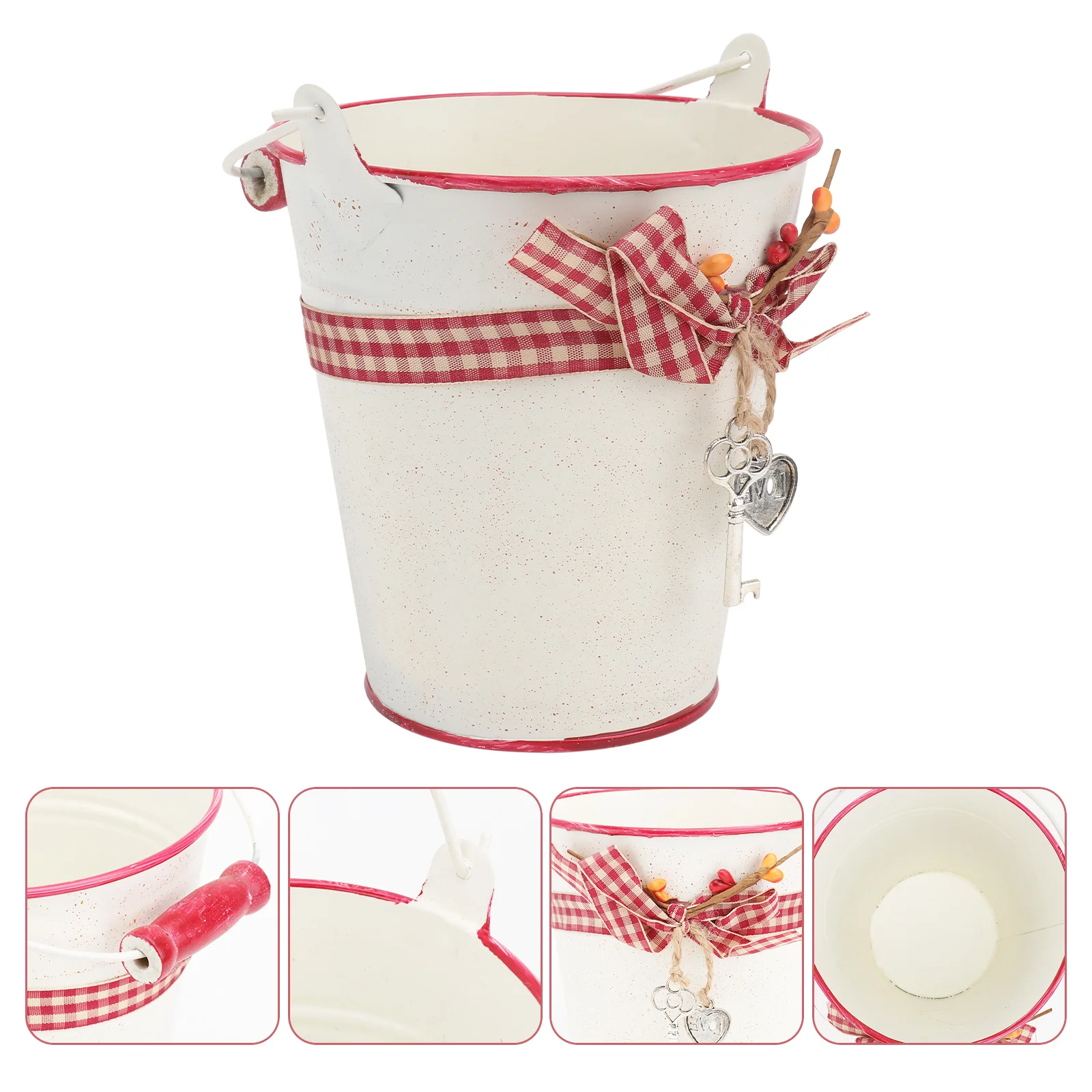 Рисунок 4 - железный цветок с деревянной ручкой