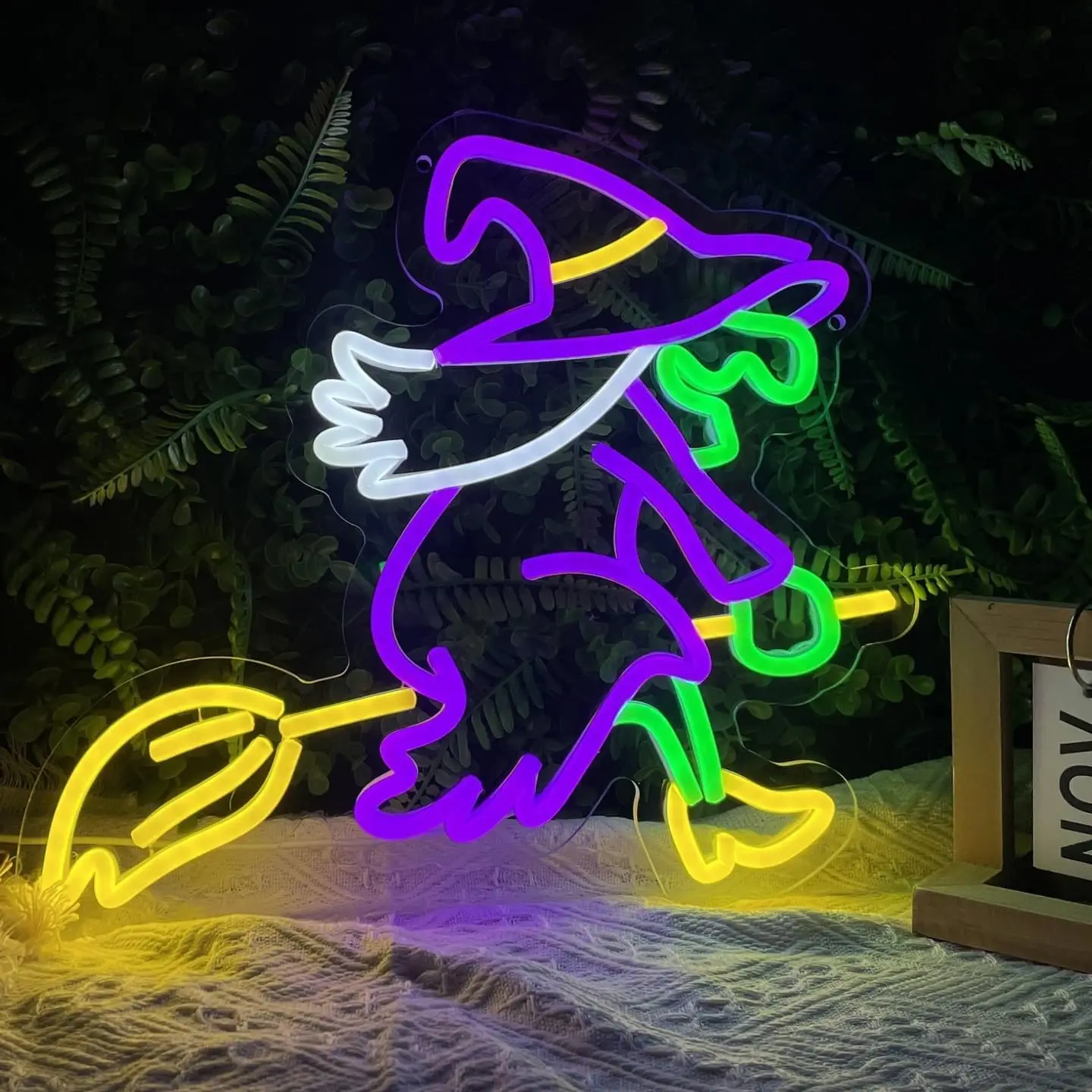Witch with Flying Broom Neon Sign USB Powered Halloween Neon Light for Halloween Party Bedroom Cave Room Home Bar Window Decor