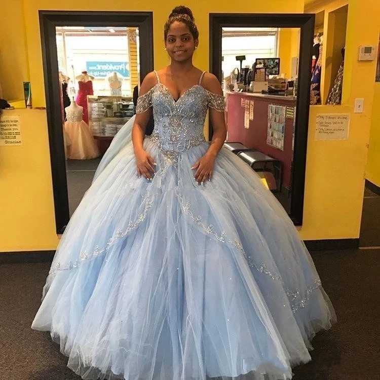 ANGELSBRIDEP-vestido de baile azul claro para quinceañera, traje de fiesta de cumpleaños con cuentas y tirantes finos, 15 años, 2023