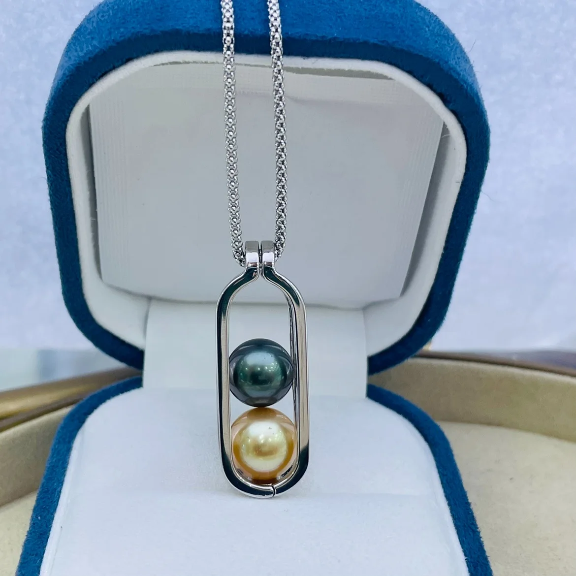 

New pendant AAAA10-11mm natural South Sea round non perforated pearl pendant necklace 18 inch 925S