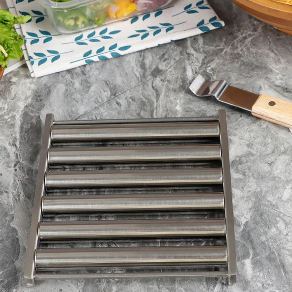 

Ролик для хот-догов Ролик для колбас из нержавеющей стали Подставка для колбас с деревянной ручкой Ролик для гриля для хот-догов для равномерного гриля