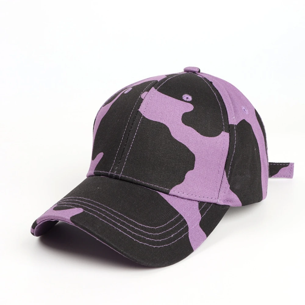 A Niche Instagram-Style Checkered Cow-Pattern Baseball Cap With 4 Color Options. Comfortable and Suitable for Your Face Shape.