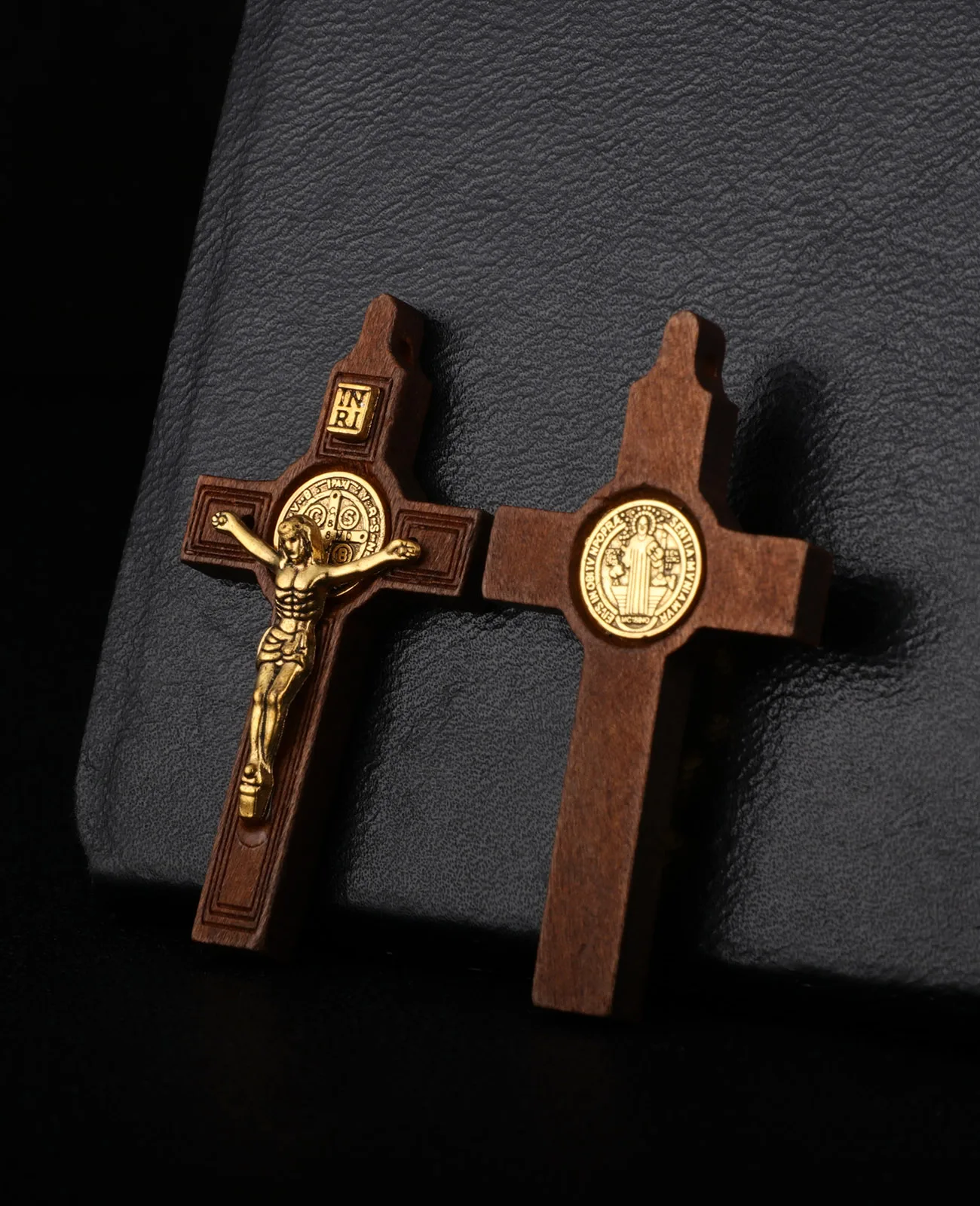 Diyalo 5 Teile/los Holz Exorzismus St.Benedict Kruzifix Kreuz Anhänger für DIY Rosenkranz Halskette Armband Chaplet Schmuck Machen Teile – Detail 1