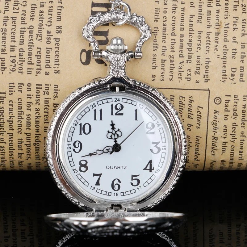 Antique Steam Train Design Pocket Watch with Chain Necklace Vintage Quartz Pendant FOB Chain Watches Jewelry Accessories Gifts