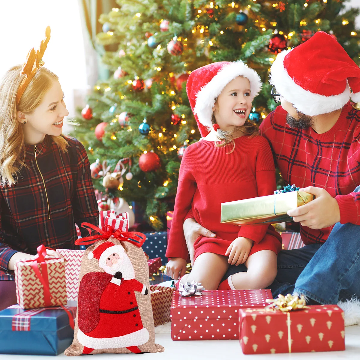 

2 pcs Burlap Material Drawstring Durable Portable Christmas Patterns Gift Party Xmas C y Bag Favor Storage