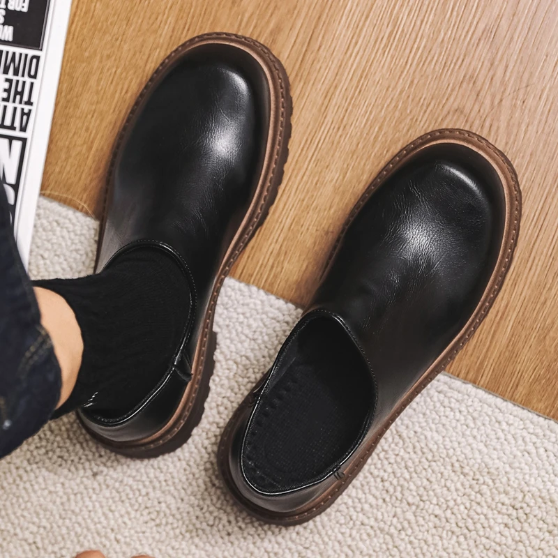 Men's New Spring and Autumn Slip-On Loafers with Thick Soles, Wear-Resistant Outdoor Wedding Groom Leather Shoes, Simple Business Style, Young and Fashionable Commuter High Street Style Large-Toe Derby Shoes