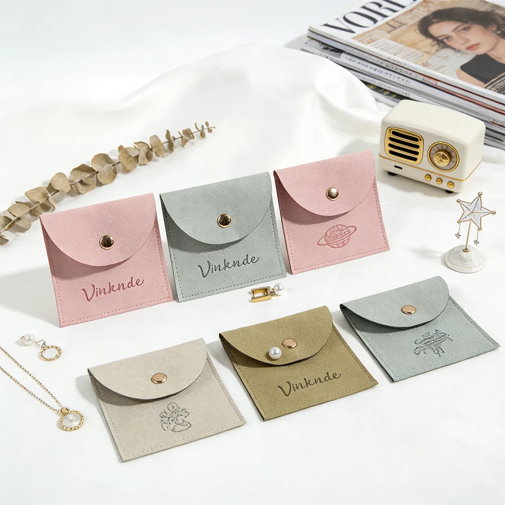 

50/100 шт. 6x6 см Мешочки из микрофибры с бархатным покрытием и персонализированным логотипом для упаковки ювелирных изделий: серег, колец, браслетов, на молнии