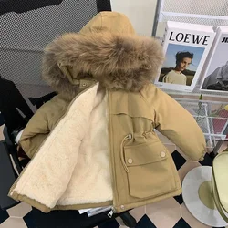 Girls' Coat with Plush Cotton Jacket Winter Wear Girls' Baby Thickened Pie Overcoming 2023 New Children's Cotton Cotton Jacket