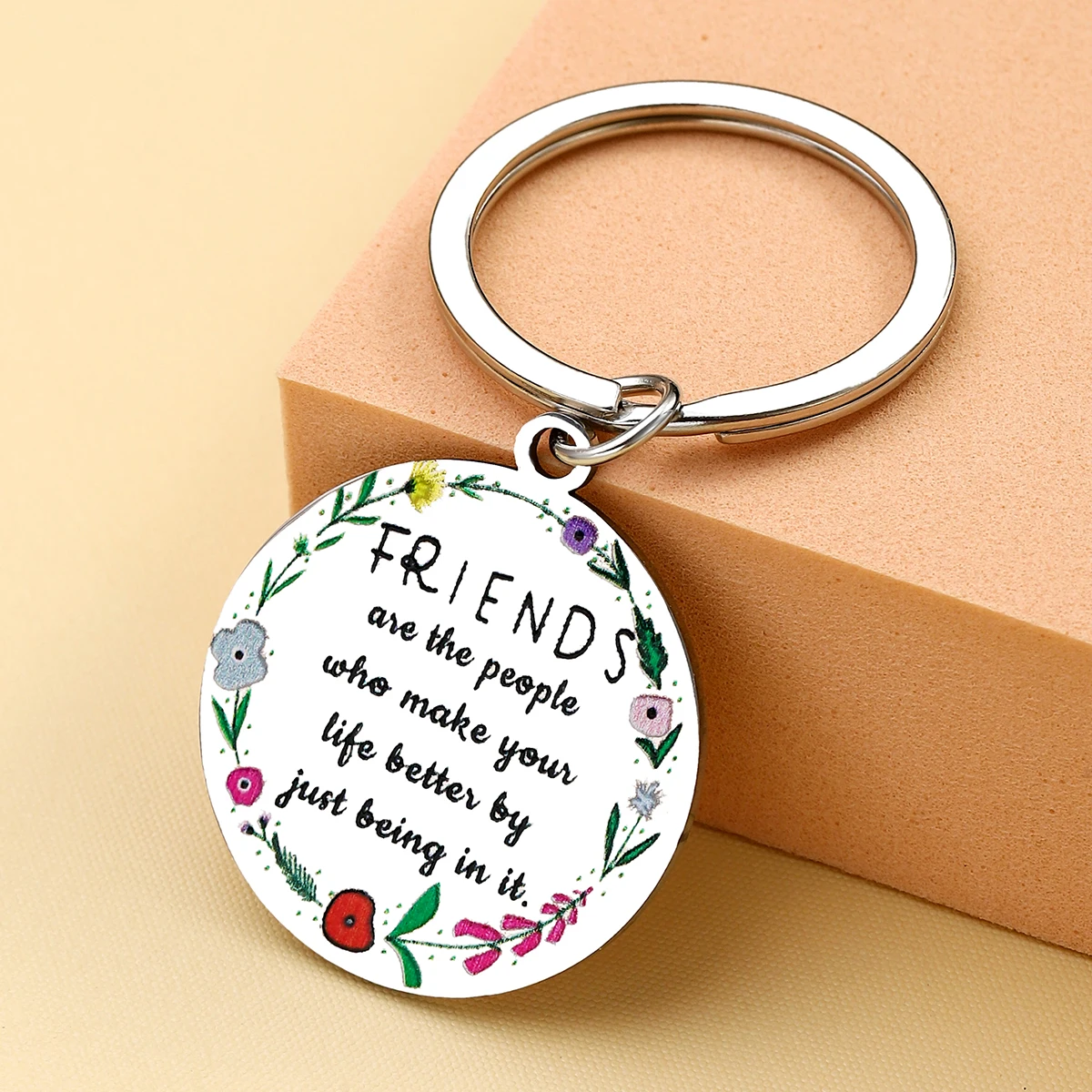 Un regalo de amistad para damas: 'Los amigos son los que hacen tu vida mejor solo por estar ahí' - Llavero