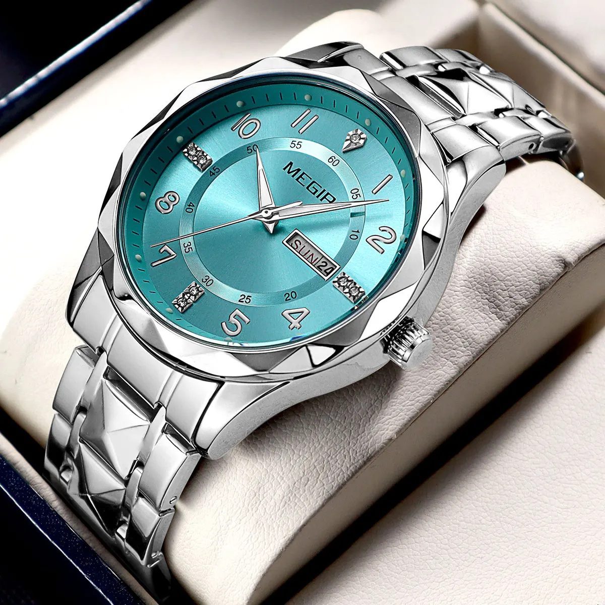 

MEGIR Men Quartz Watch with Stainless Steel Band Fashion Simple Style Wristwatch with Day Date Calendar Display Alloy Case