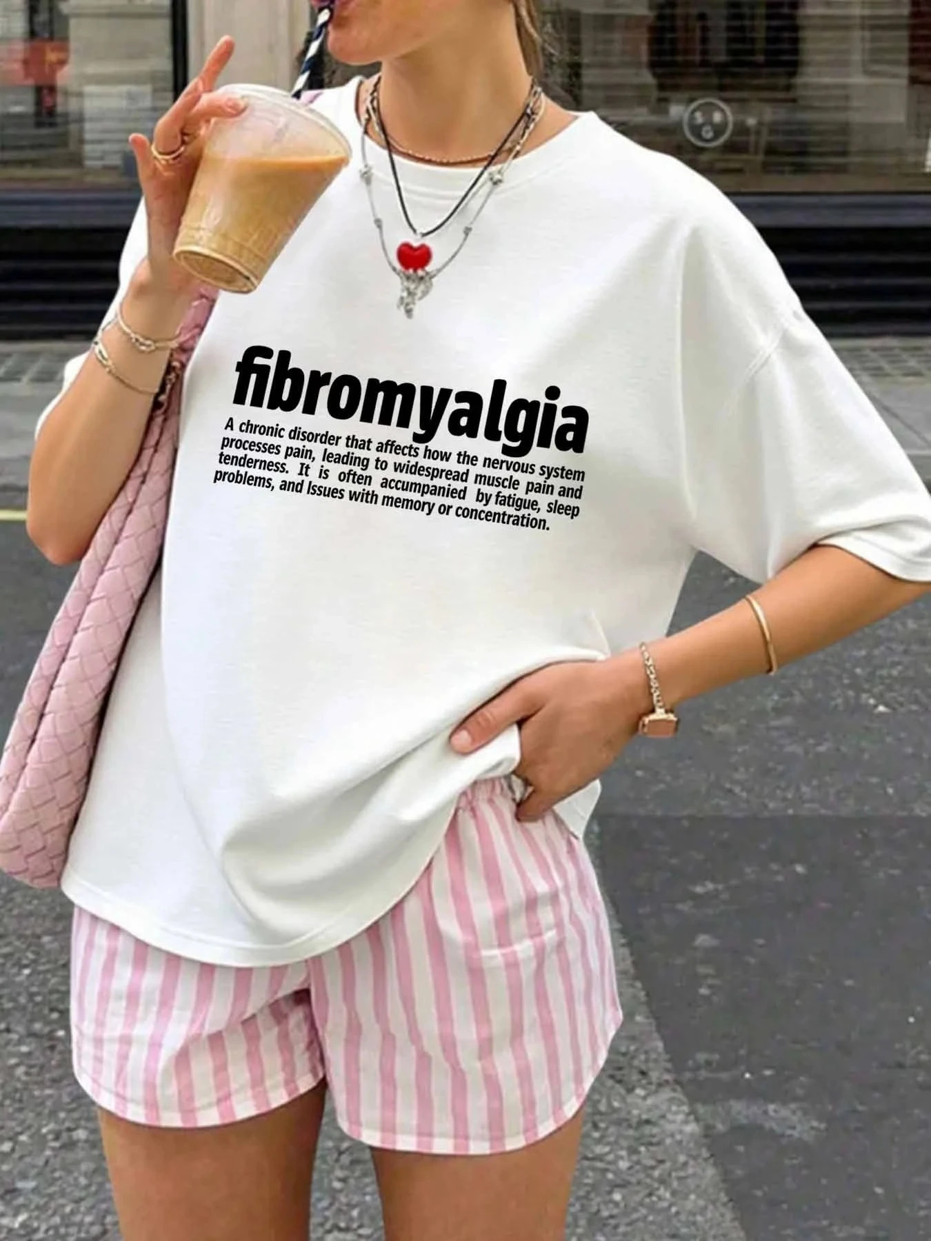 【WY1319415】Camiseta feminina plus size com gola redonda e manga curta com meia manga elástica e estampas da moda