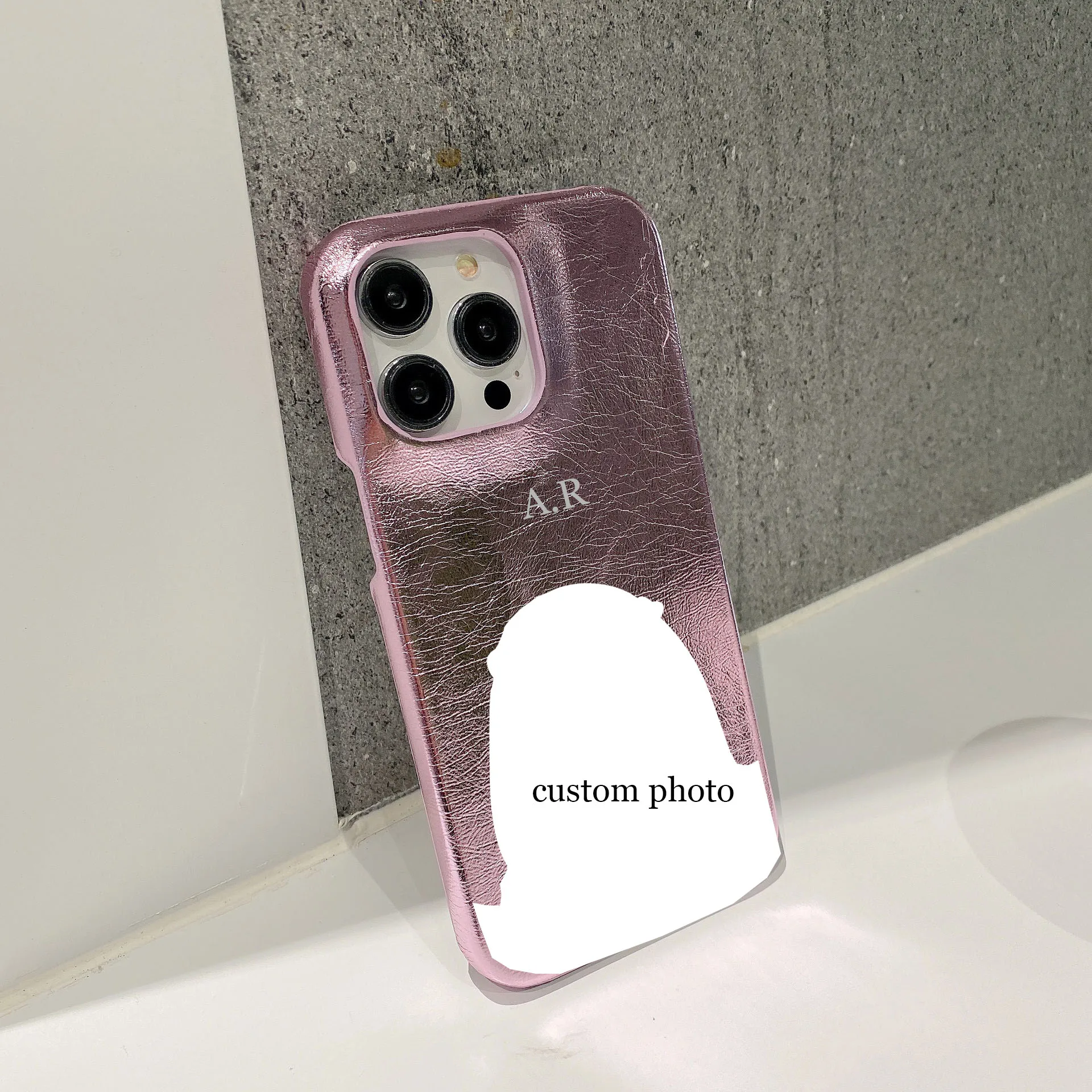 Skórzane etui na iPhone 16, 13, 12, 15, 14 Pro Max, 15 Plus, 16 Pro z personalizowanym wzorem, literami i zdjęciem, luksusowe, twarde, metaliczne, z PU. — zdjęcie produktu 6
