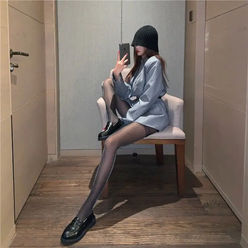 

Net Red Wind Silver Stockings Children 2022 Sexy Bundy Stockings Spring Fashion Pantyhose Thin Pearl Light Black Silk Trend