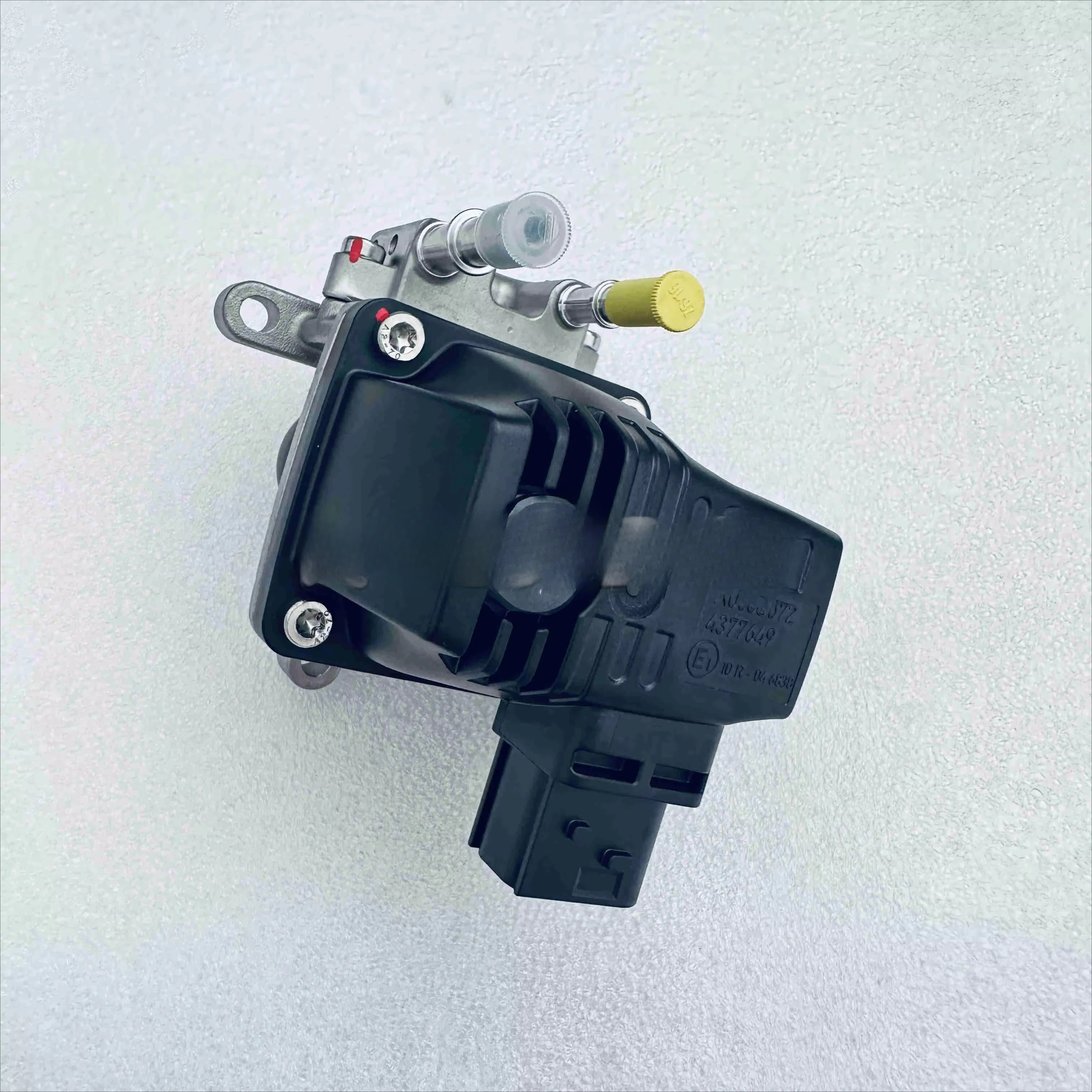 

Cummins Engine Parts Aftertreatment Injector Doser Injector A050S572 4377649