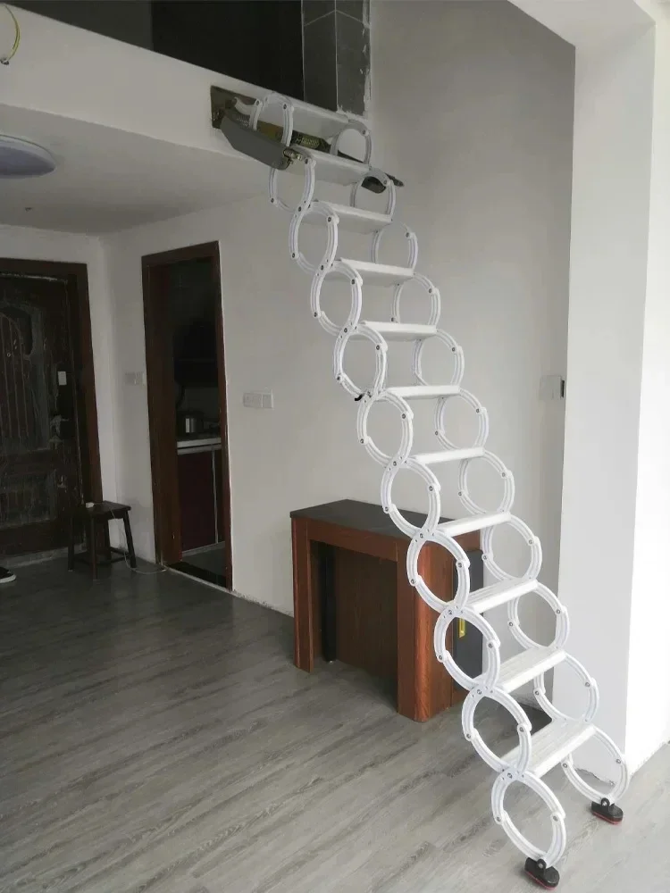 A D06 Attic Househo…